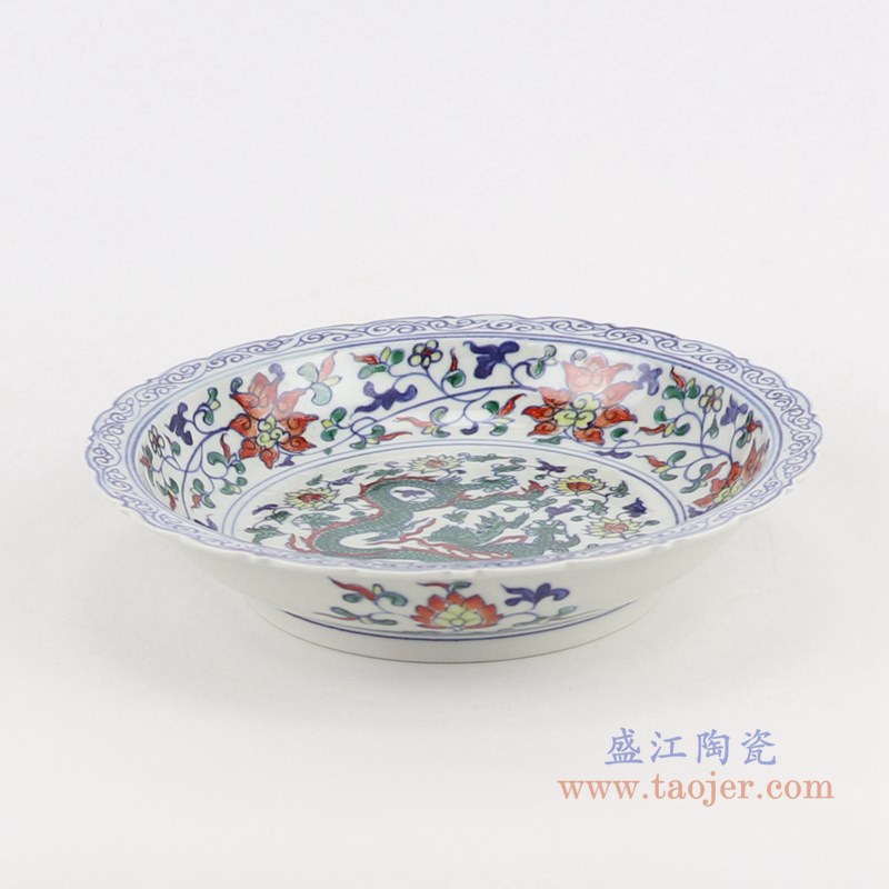 仿古古彩五彩花边缠枝莲龙纹盘;产品编号：RZSZ12-C       产品尺寸(单位cm):  高：4.8直径：21.6口径：底径：13.2重量：0.5KG