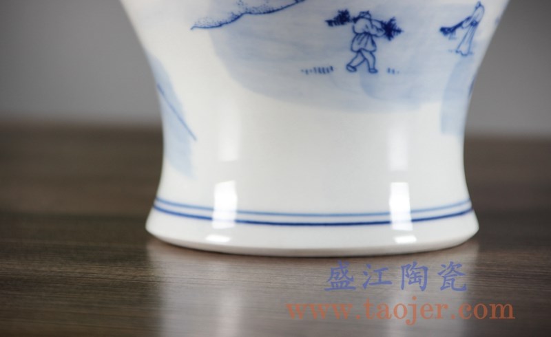 青花山水花菇小号;产品编号：RYCI43-b 产品尺寸(单位cm): 高：33.2直径：17.7口径：底径：11.2重量：2.4KG