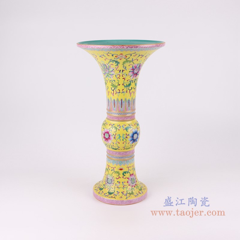 粉彩珐琅彩黄底扒花缠枝莲花菇瓶;产品编号：RYLW36       产品尺寸(单位cm):  高：40.5直径：21.5口径：底径：14.5重量：2.8KG